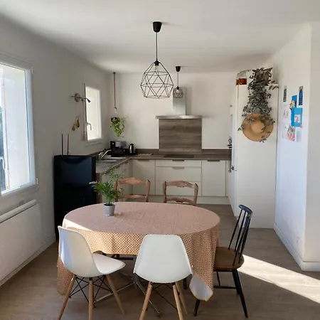 Appartement T3 Vue Et Iles D Or, A 50m De La